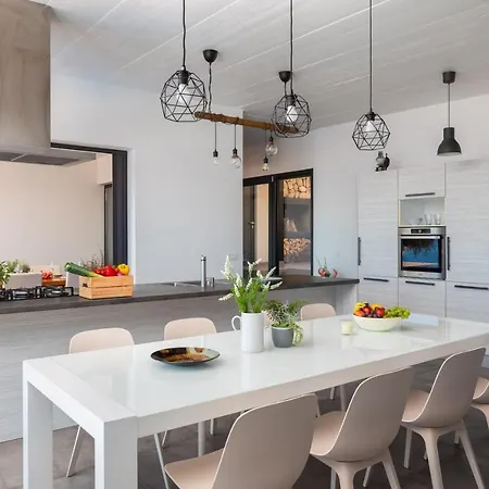 Unique Zaglava Villa Košljun