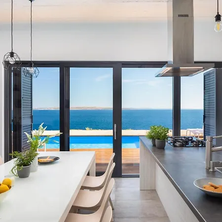 Unique Zaglava * Košljun